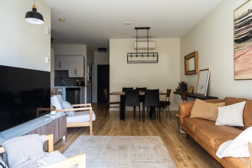 Salon - 109-8265 Rue De Londres, Brossard, QC - Indoor Photo Showing Other Room