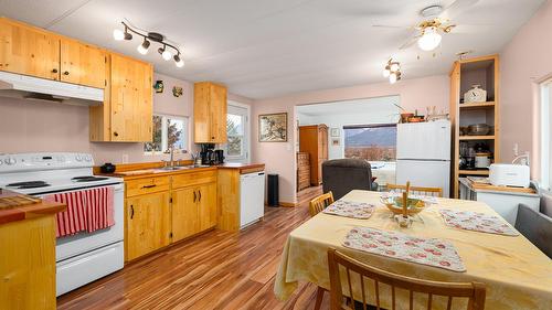 820 Packing Shed Road, Wynndel, BC 