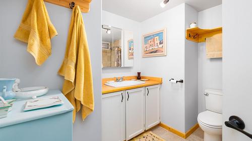 820 Packing Shed Road, Wynndel, BC 