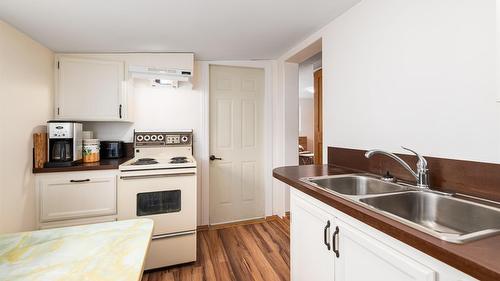 820 Packing Shed Road, Wynndel, BC 