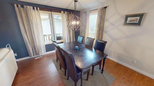 901 19Th Avenue, Cranbrook, BC - Indoor Photo Showing Dining Room