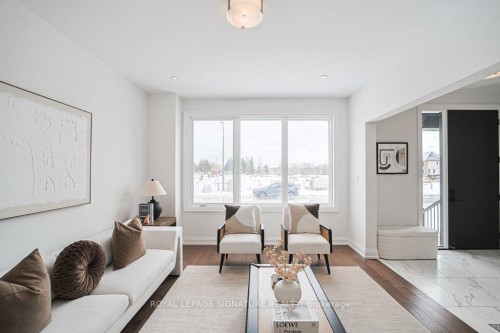 448 York Downs Boulevard, Markham, ON - Indoor Photo Showing Living Room