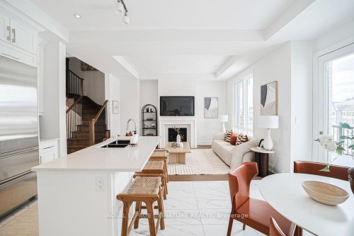 448 York Downs Boulevard, Markham, ON - Indoor