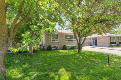 47 Aurora Heights Drive  Aurora, ON L4G 2W6