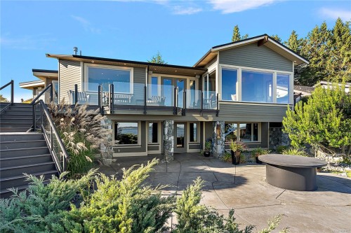 10206 Surfside Pl, Sidney, BC 