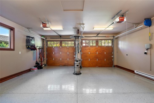 10206 Surfside Pl, Sidney, BC 