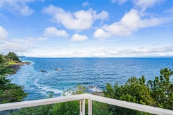 4954 Fillinger Cres  Nanaimo, BC V9V 1H9