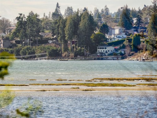 2042 Glenidle Rd, Sooke, BC 