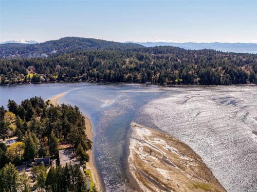 2042 Glenidle Rd, Sooke, BC 