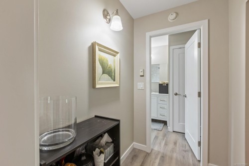 3671 Thomson Rd, Courtenay, BC 