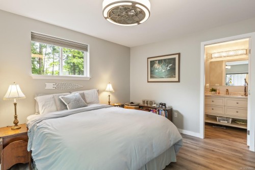 3671 Thomson Rd, Courtenay, BC 