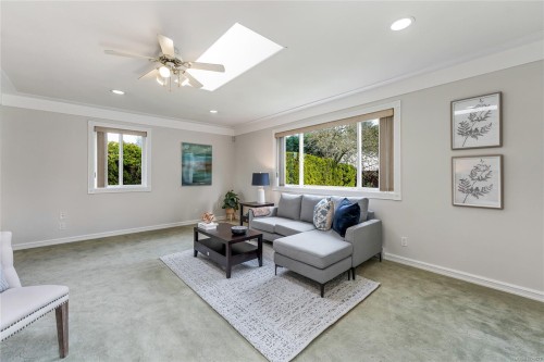 4325 Dieppe Rd, Saanich, BC 