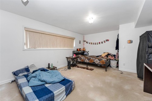 4325 Dieppe Rd, Saanich, BC 