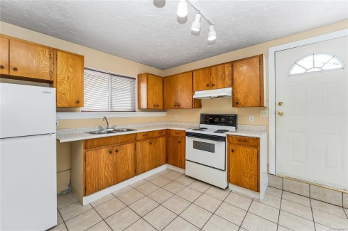 4325 Dieppe Rd, Saanich, BC 