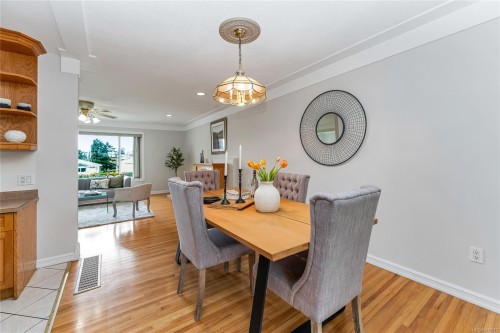 4325 Dieppe Rd, Saanich, BC 