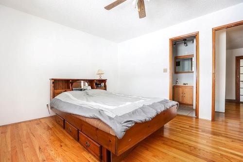 1957 Chancellor Drive, Winnipeg, MB - Indoor Photo Showing Bedroom