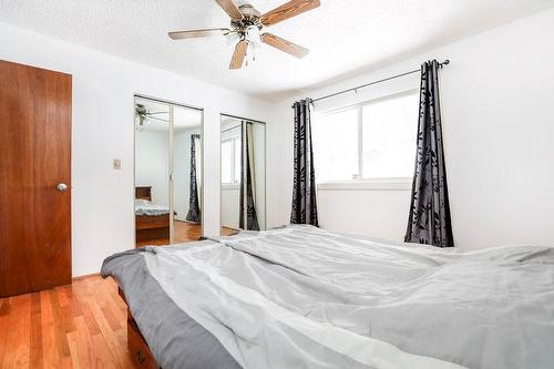 1957 Chancellor Drive, Winnipeg, MB - Indoor Photo Showing Bedroom