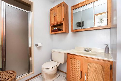 1957 Chancellor Drive, Winnipeg, MB - Indoor Photo Showing Bathroom