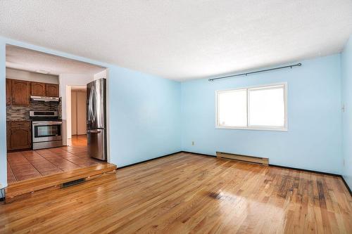 1957 Chancellor Drive, Winnipeg, MB - Indoor Photo Showing Other Room