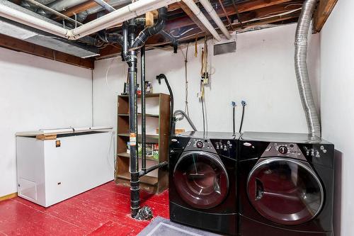 1957 Chancellor Drive, Winnipeg, MB - Indoor Photo Showing Laundry Room
