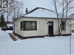 5460 Kings AVENUE Gull Lake, SK S0N 1A0