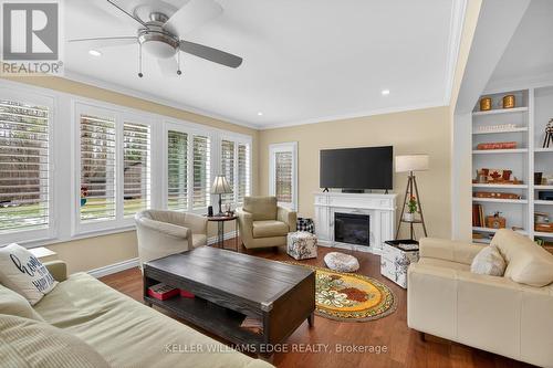 484 11Th Concession Road E, Hamilton, ON - Indoor Photo Showing Living Room With Fireplace