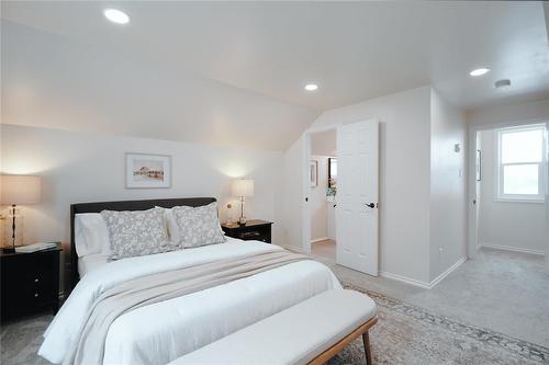 1240 Dominion Street, Winnipeg, MB - Indoor Photo Showing Bedroom