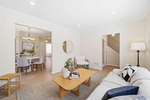 1240 Dominion Street, Winnipeg, MB - Indoor Photo Showing Living Room
