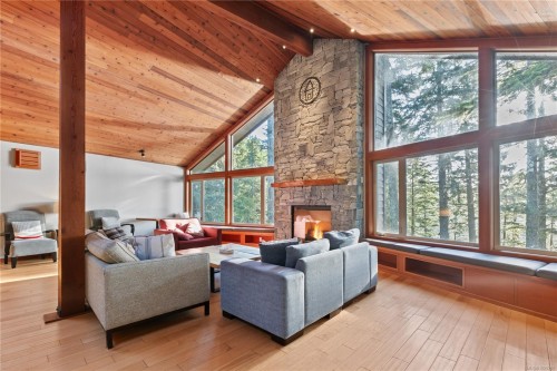 330 Reef Point Rd, Ucluelet, BC 