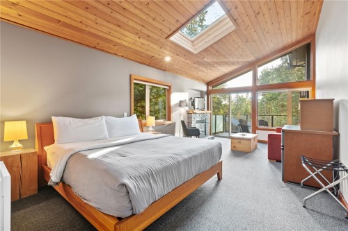 330 Reef Point Rd, Ucluelet, BC 