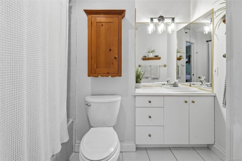 2353 Windsor Rd, Oak Bay, BC 