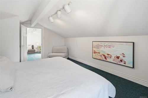 2353 Windsor Rd, Oak Bay, BC 