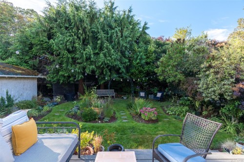 2353 Windsor Rd, Oak Bay, BC 