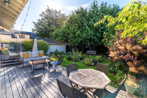 2353 Windsor Rd, Oak Bay, BC 
