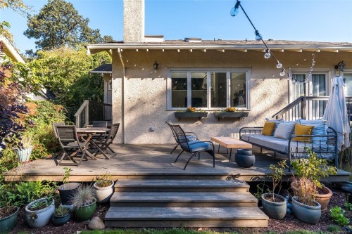 2353 Windsor Rd, Oak Bay, BC 