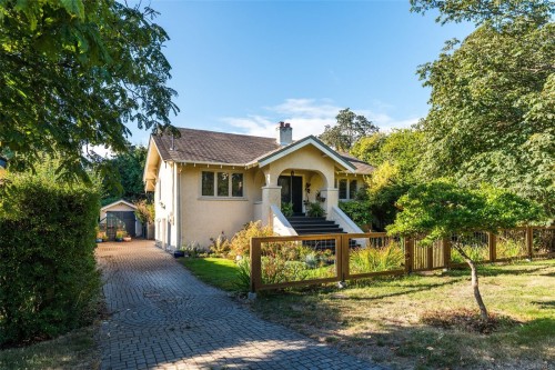 2353 Windsor Rd, Oak Bay, BC 