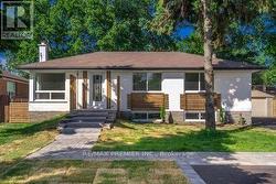 540 THIRD LINE Oakville, ON L6L 4A7