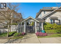 1127 ST. ANDREWS AVENUE  North Vancouver, BC V7L 0A6