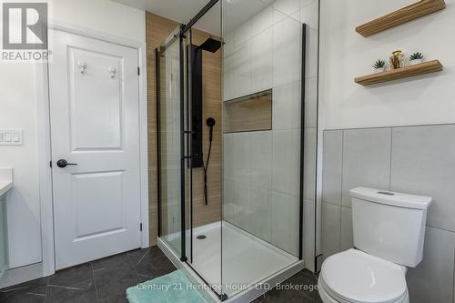 Stand alone shower - 5 Juneberry Road, Thorold (Confederation Heights), ON - Indoor Photo Showing Bathroom