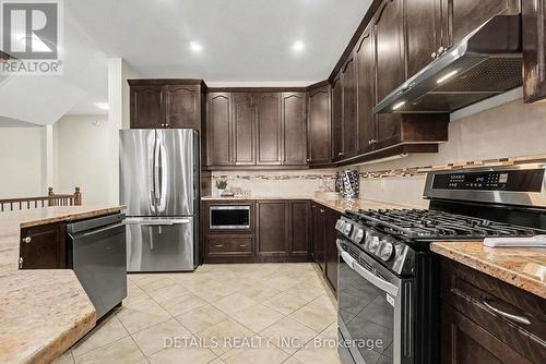 112 Whispering Winds Way, Ottawa, ON - Indoor Photo Showing Kitchen With Stainless Steel Kitchen With Upgraded Kitchen