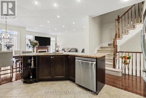 112 Whispering Winds Way, Ottawa, ON - Indoor Photo Showing Kitchen