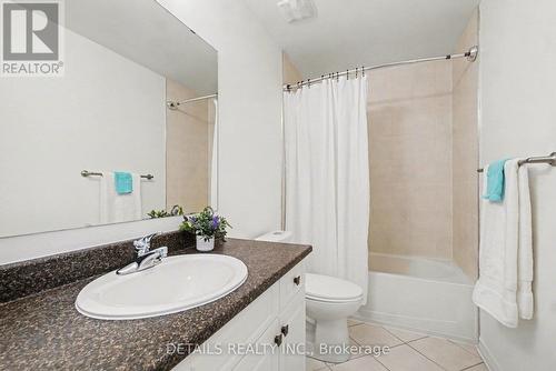 112 Whispering Winds Way, Ottawa, ON - Indoor Photo Showing Bathroom