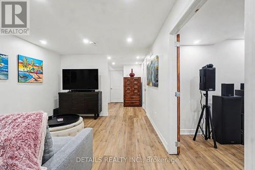 112 Whispering Winds Way, Ottawa, ON - Indoor Photo Showing Other Room