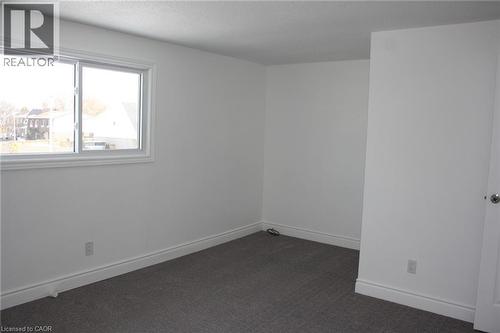 144 Sekura Crescent, Cambridge, ON - Indoor Photo Showing Other Room