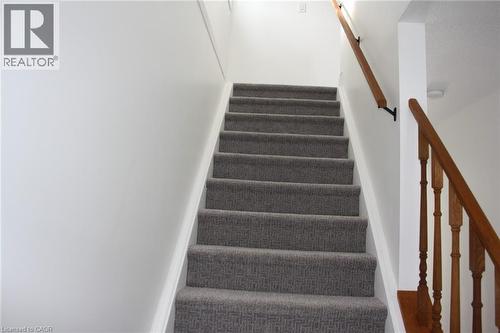 144 Sekura Crescent, Cambridge, ON - Indoor Photo Showing Other Room