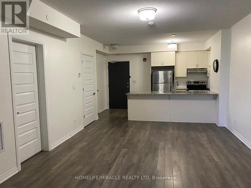 501 - 2 Adam Sellers Street, Markham, ON - Indoor Photo Showing Kitchen