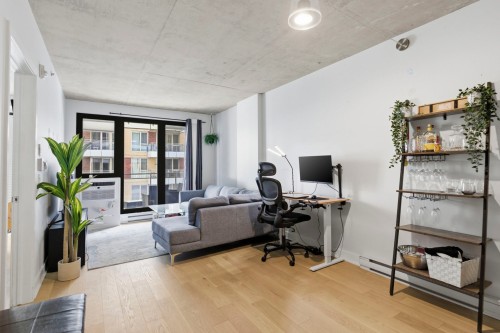 Salon - 306-1010 Rue William, Montréal (Le Sud-Ouest), QC - Indoor