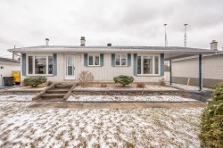 499 Rue de Versailles  Saint-Jean-Sur-Richelieu, QC J3B 4H2