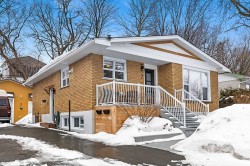 7 Rue Lessard  Gatineau (Hull), QC J8Y 1M6