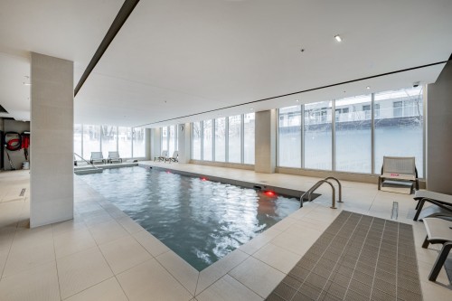 Piscine - 835-700 Rue St-Paul O., Montréal (Ville-Marie), QC - Indoor Photo Showing Other Room